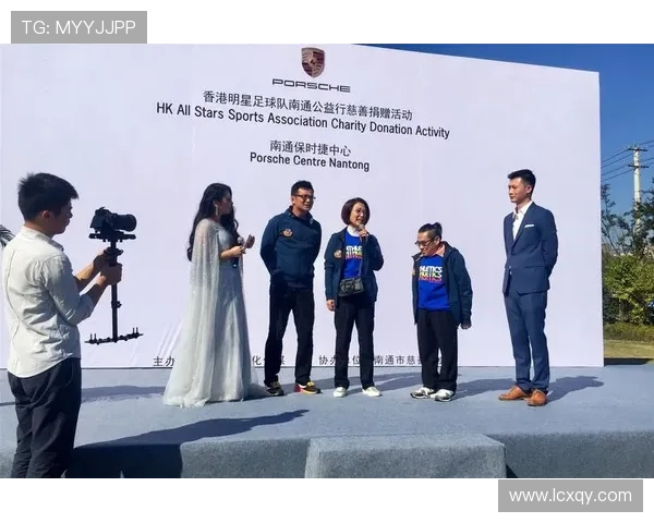 足球明星助力时尚潮流品牌衣服引领运动风尚新趋势