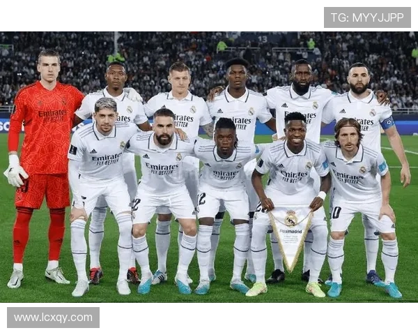 国际足球明星比赛盛典：球场上的传奇对决与友谊的交融